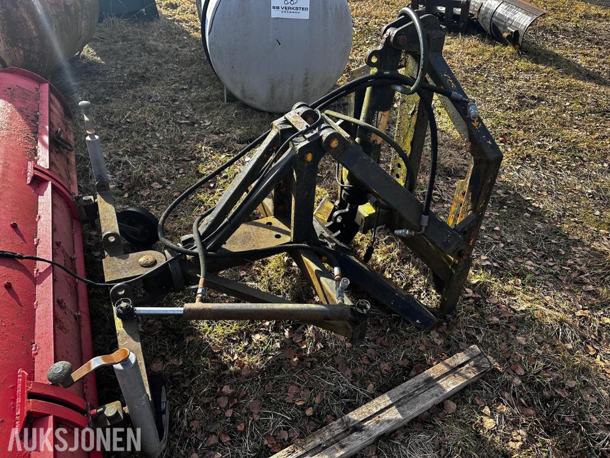 Brøyteskjær / snøplog med trepunktsfeste og hydraulikk